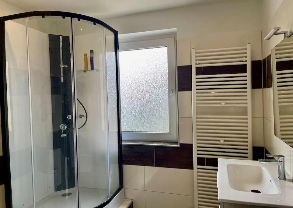 Duesseldorf Messe And Airport, 2-Bedroom Apartment With Kitchen And Garden دوسبرغ المظهر الخارجي الصورة
